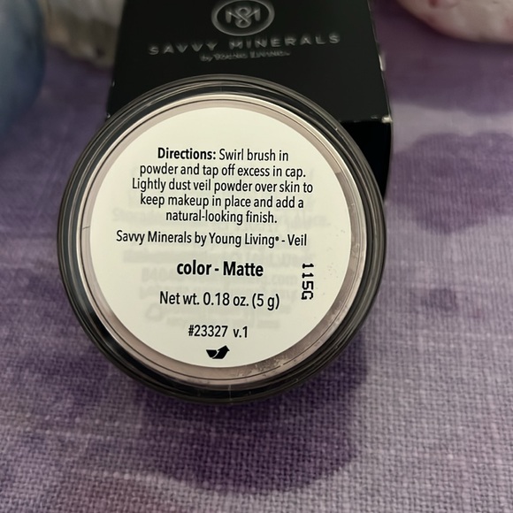 Savvy Minerals by Young Living. Veil color matte size is .18 oz or 5 g - Picture 2 of 3